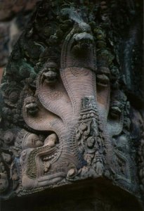 angkor-naga31.jpg